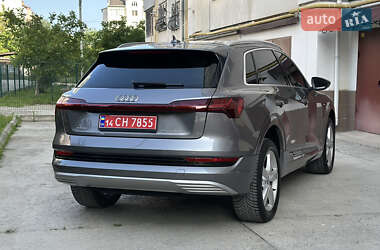 Внедорожник / Кроссовер Audi e-tron 2019 в 