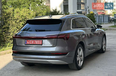 Внедорожник / Кроссовер Audi e-tron 2019 в 