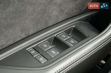 Внедорожник / Кроссовер Audi e-tron 2021 в 