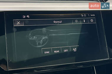 Внедорожник / Кроссовер Audi e-tron 2021 в 