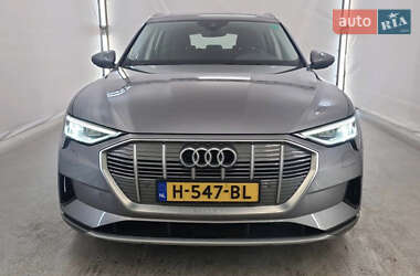 Внедорожник / Кроссовер Audi e-tron 2019 в 