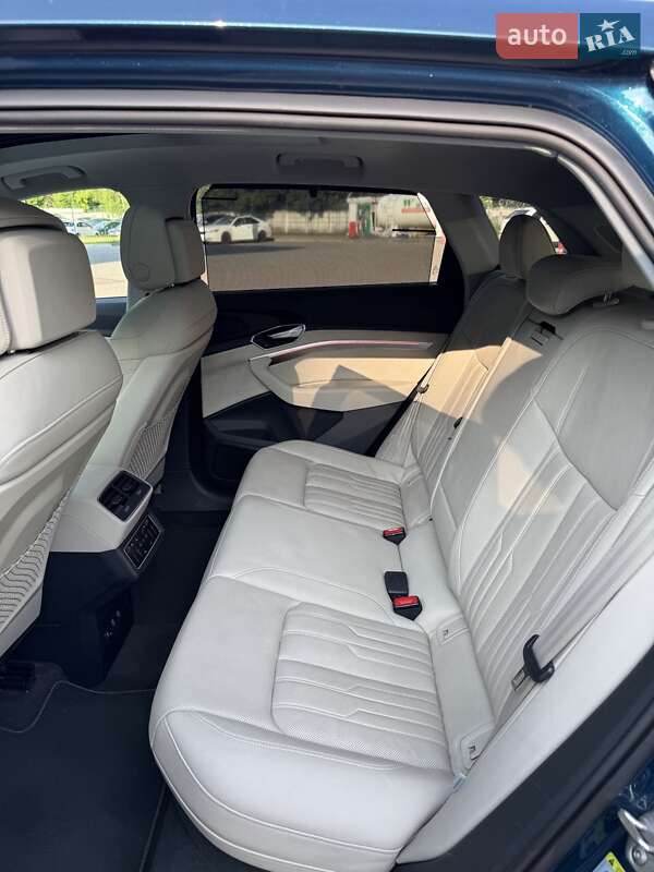 Позашляховик / Кросовер Audi e-tron 2019 в Києві