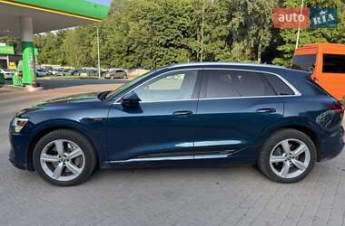 Внедорожник / Кроссовер Audi e-tron 2019 в 
