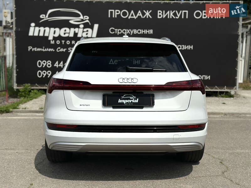 Внедорожник / Кроссовер Audi e-tron 2019 в Харькове фото 7 Внедорожник / Кроссовер Audi e-tron 2019 в Харькове