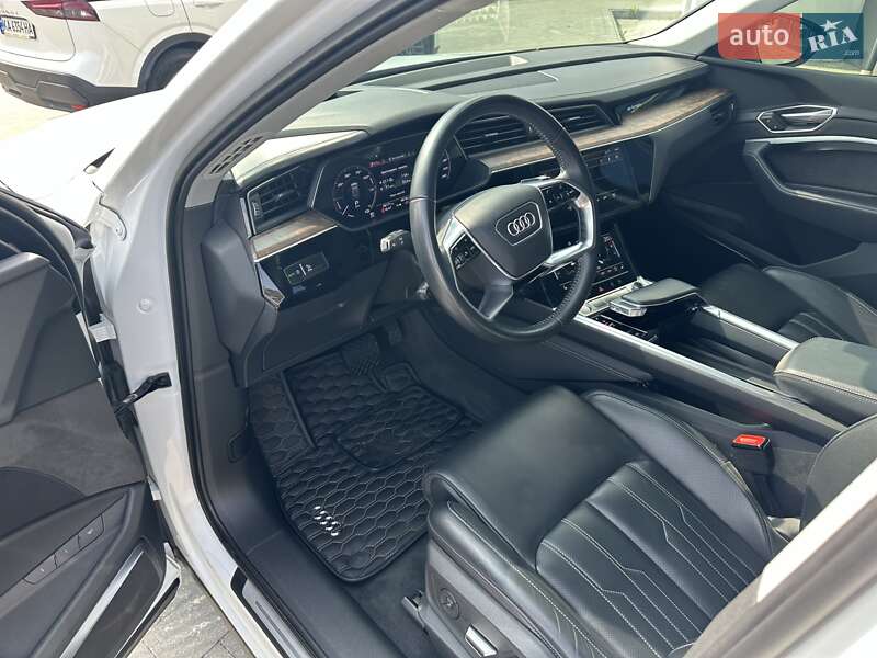 Внедорожник / Кроссовер Audi e-tron 2019 в Запорожье