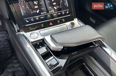Внедорожник / Кроссовер Audi e-tron 2019 в 