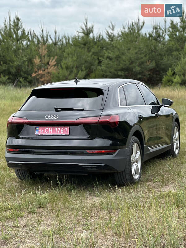 Позашляховик / Кросовер Audi e-tron 2022 в Харкові