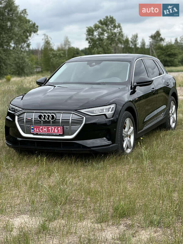 Позашляховик / Кросовер Audi e-tron 2022 в Харкові