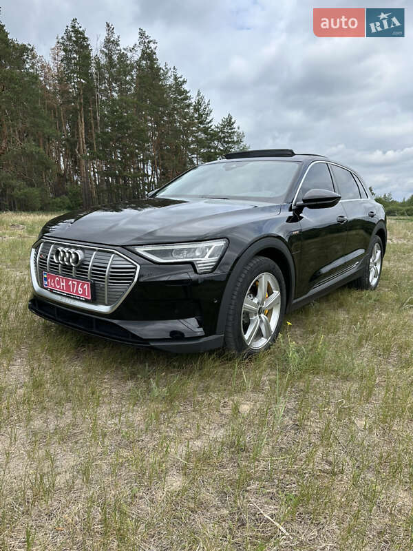 Позашляховик / Кросовер Audi e-tron 2022 в Харкові