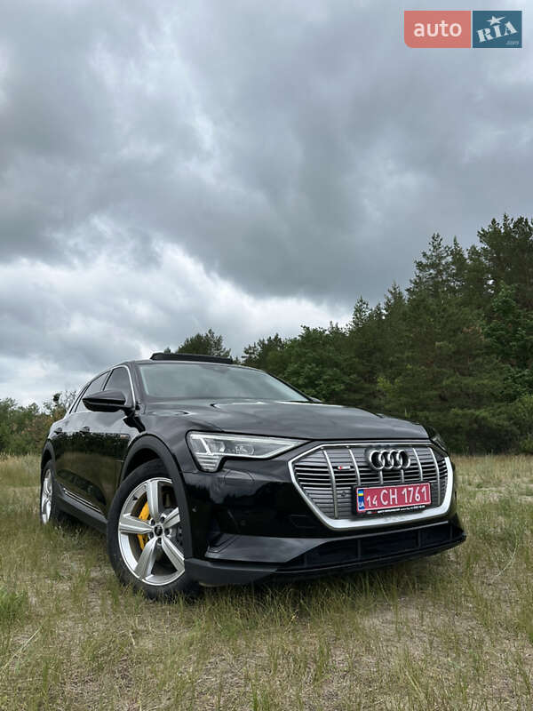 Позашляховик / Кросовер Audi e-tron 2022 в Харкові