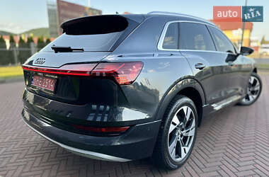 Внедорожник / Кроссовер Audi e-tron 2019 в 