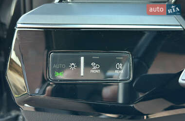 Внедорожник / Кроссовер Audi e-tron 2019 в 