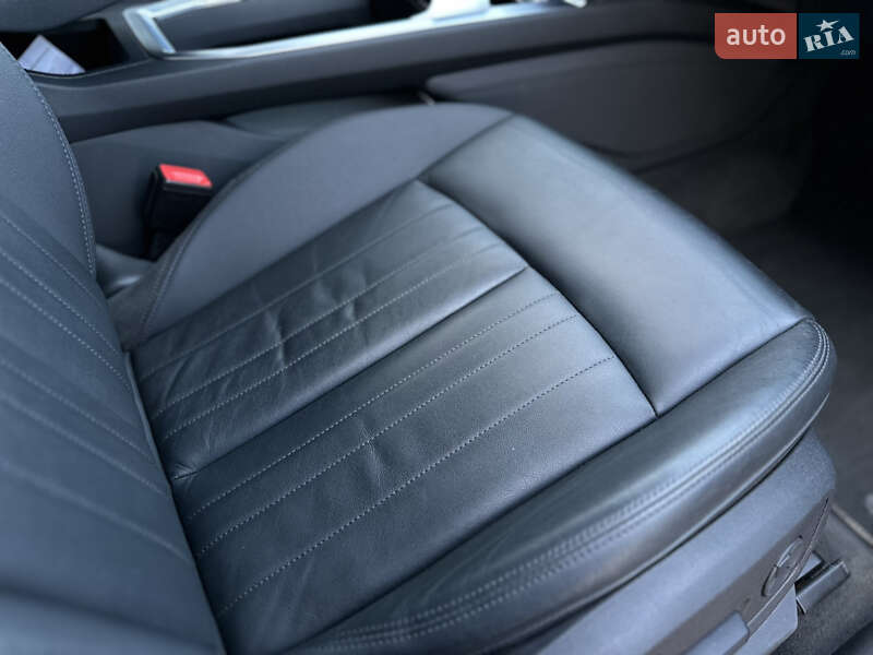 Внедорожник / Кроссовер Audi e-tron 2019 в Мукачево