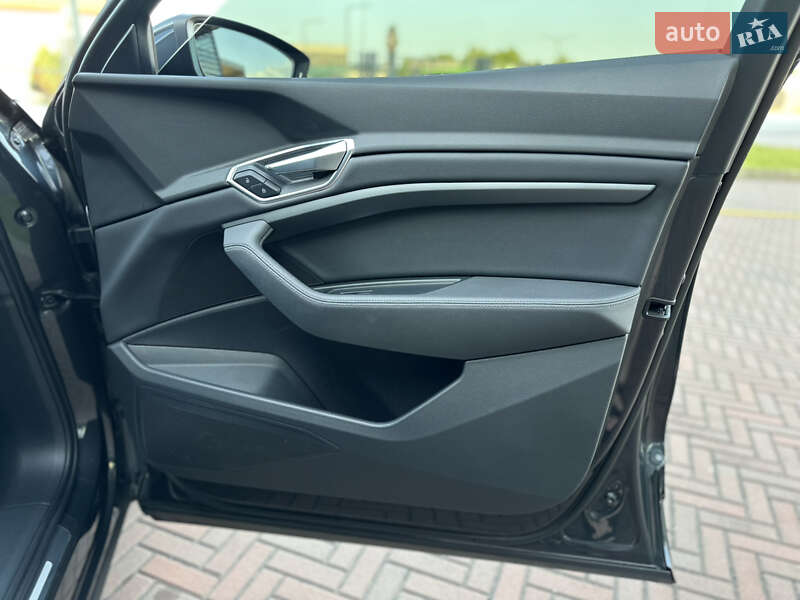 Внедорожник / Кроссовер Audi e-tron 2019 в Мукачево
