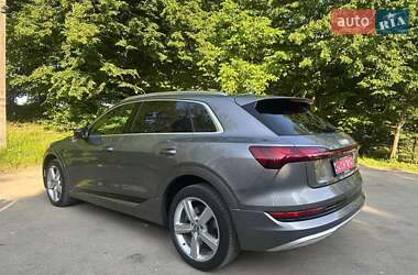 Внедорожник / Кроссовер Audi e-tron 2019 в 