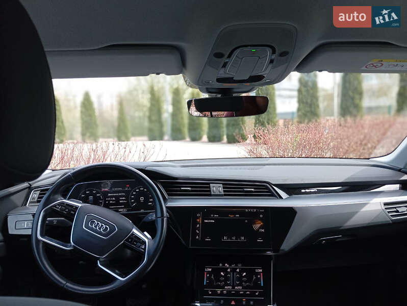 Внедорожник / Кроссовер Audi e-tron 2019 в Житомире