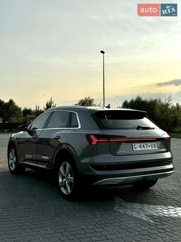 Внедорожник / Кроссовер Audi e-tron 2020 в Львове