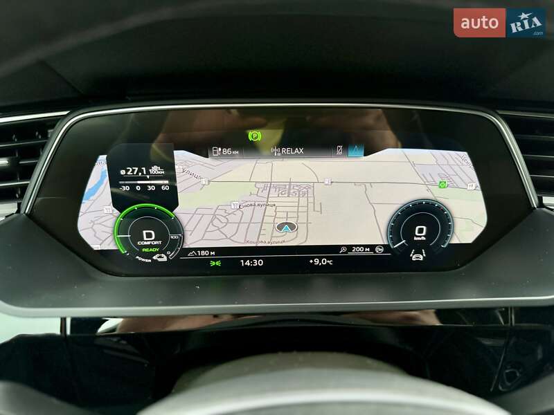 Позашляховик / Кросовер Audi e-tron 2022 в Києві