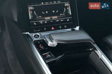 Внедорожник / Кроссовер Audi e-tron 2021 в 