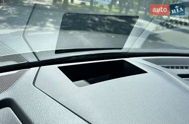 Позашляховик / Кросовер Audi e-tron 2021 в 