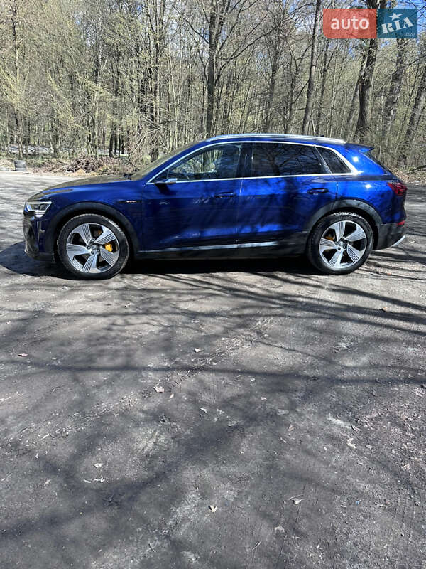 Внедорожник / Кроссовер Audi e-tron 2020 в Львове