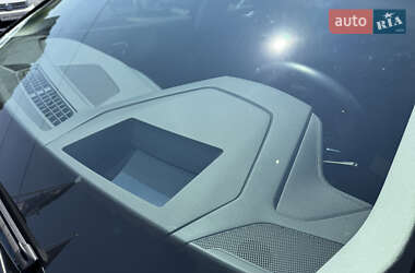 Внедорожник / Кроссовер Audi e-tron 2023 в 