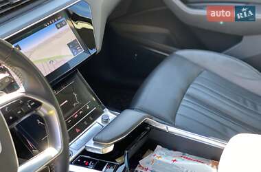 Внедорожник / Кроссовер Audi e-tron 2021 в 
