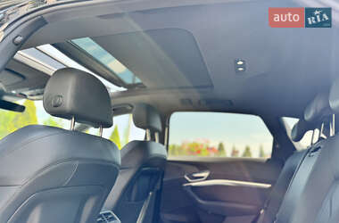 Внедорожник / Кроссовер Audi e-tron 2020 в 