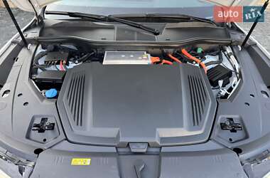 Внедорожник / Кроссовер Audi e-tron 2020 в 
