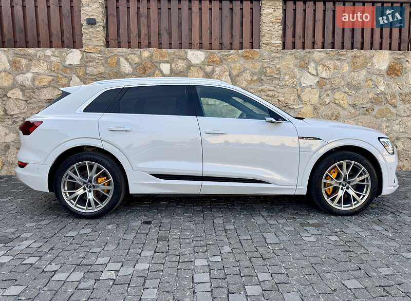 Внедорожник / Кроссовер Audi e-tron 2020 в Ровно