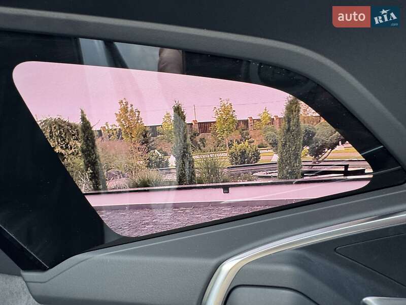 Внедорожник / Кроссовер Audi e-tron 2020 в Ровно