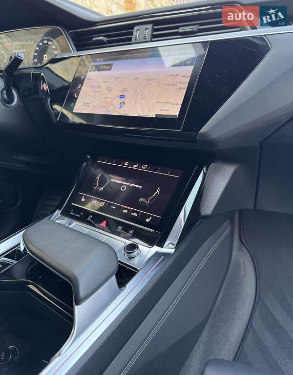 Внедорожник / Кроссовер Audi e-tron 2020 в Ровно