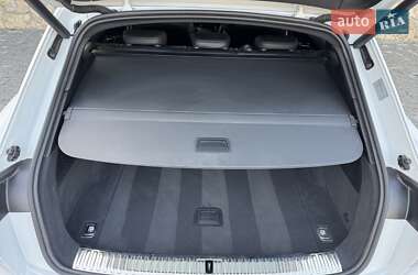 Внедорожник / Кроссовер Audi e-tron 2020 в 