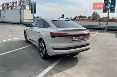 Внедорожник / Кроссовер Audi e-tron 2021 в 