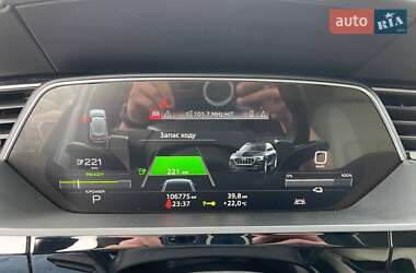 Внедорожник / Кроссовер Audi e-tron 2019 в 