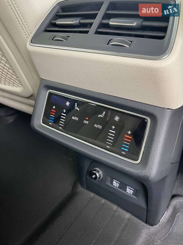 Внедорожник / Кроссовер Audi e-tron 2019 в Львове