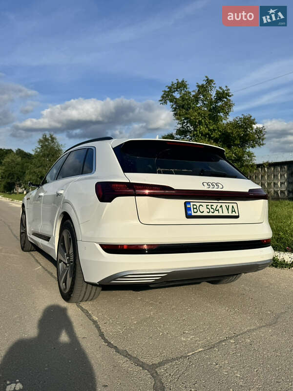Позашляховик / Кросовер Audi e-tron 2019 в Львові