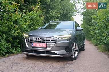 Внедорожник / Кроссовер Audi e-tron 2019 в 