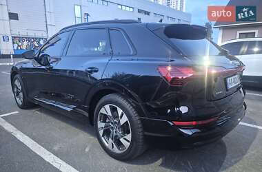 Внедорожник / Кроссовер Audi e-tron 2020 в 