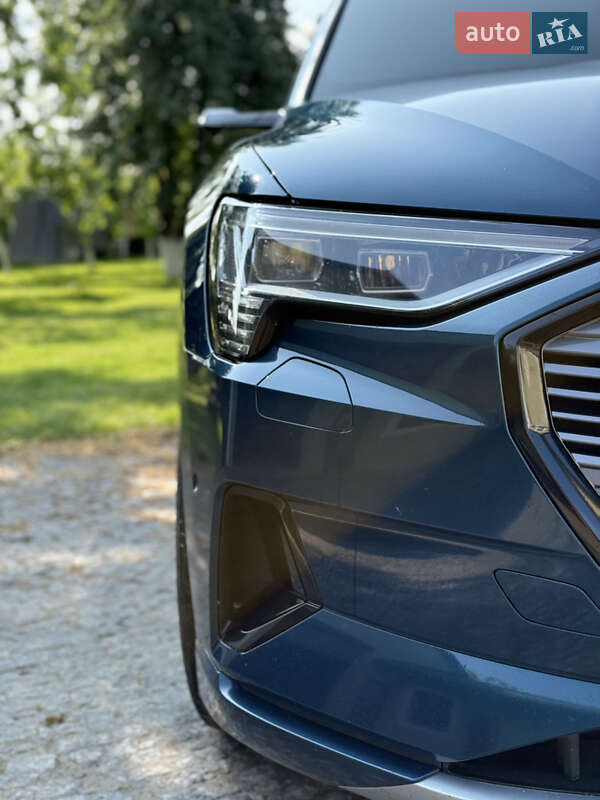 Позашляховик / Кросовер Audi e-tron 2019 в Тернополі