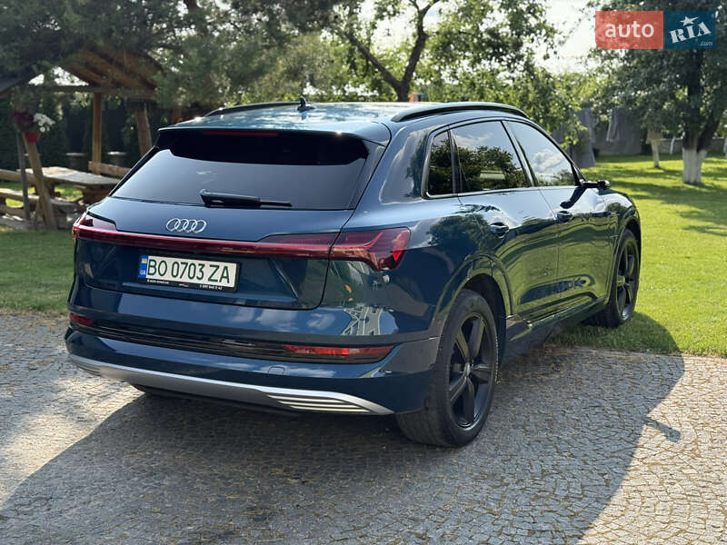 Позашляховик / Кросовер Audi e-tron 2019 в Тернополі