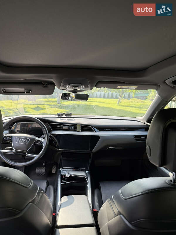 Позашляховик / Кросовер Audi e-tron 2019 в Тернополі