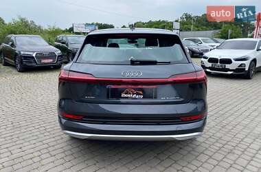 Внедорожник / Кроссовер Audi e-tron 2020 в 