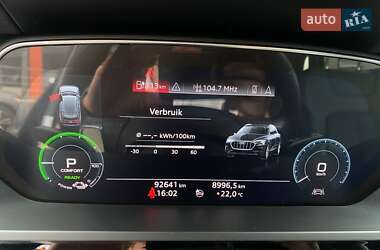 Внедорожник / Кроссовер Audi e-tron 2020 в 