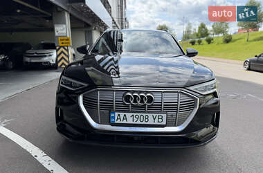 Внедорожник / Кроссовер Audi e-tron 2019 в 