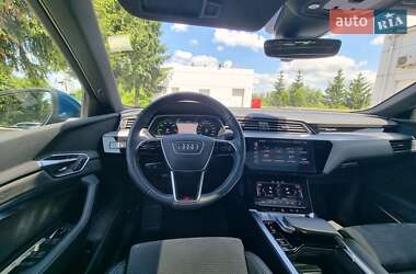 Внедорожник / Кроссовер Audi e-tron 2019 в 