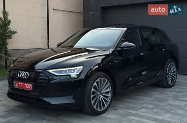 Внедорожник / Кроссовер Audi e-tron 2020 в 