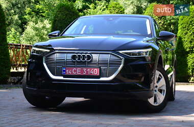 Внедорожник / Кроссовер Audi e-tron 2020 в 