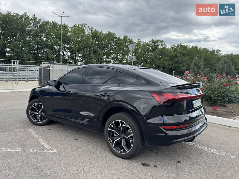 Внедорожник / Кроссовер Audi e-tron 2020 в Днепре
