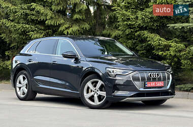 Внедорожник / Кроссовер Audi e-tron 2019 в 
